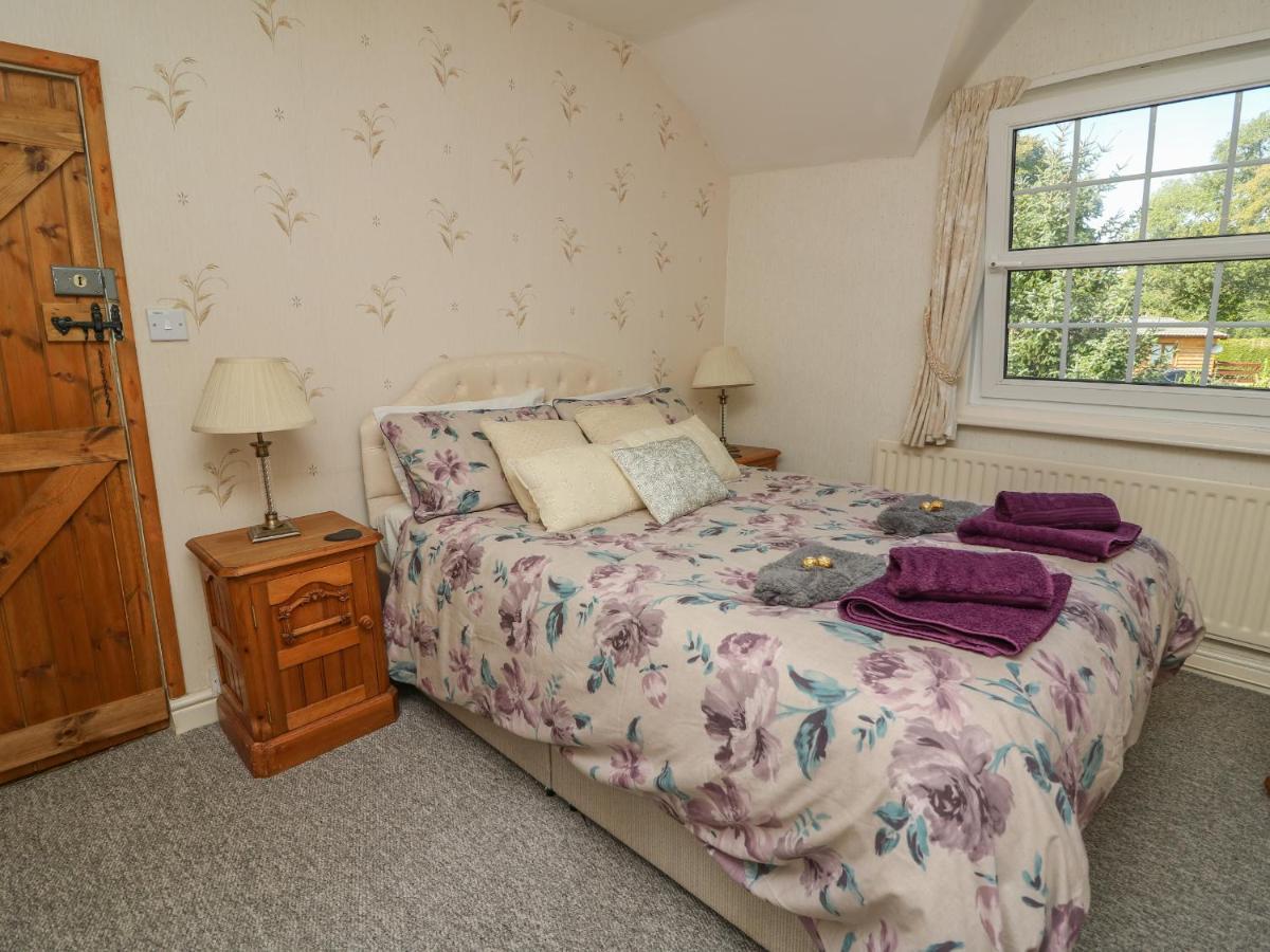 Villa Park House Llandrindod Wells Esterno foto